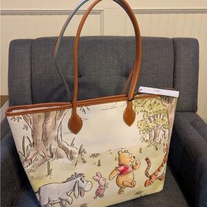 Disney 2022 Winnie the Pooh Tote Bag - Dooney & Bourke: Brown and Cream